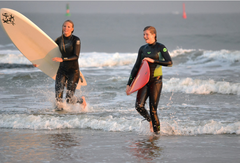 Surfing Girls Only